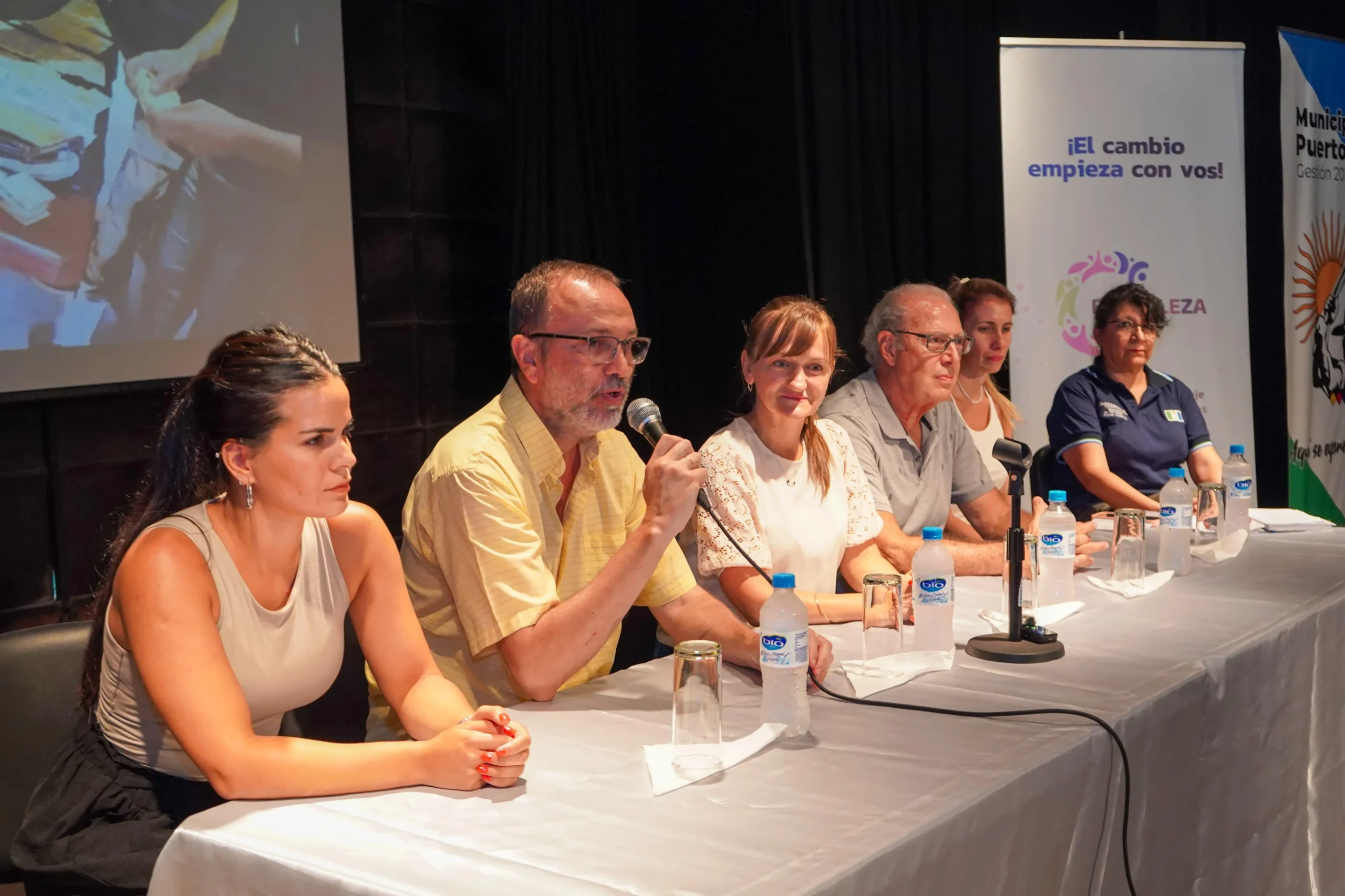 Schneider encabezó la presentación del programa Fortaleza en Puerto Tirol y destacó su impacto en la comunidad 38 Schneider encabezó la presentación del programa Fortaleza en Puerto Tirol y destacó su impacto en la comunidad