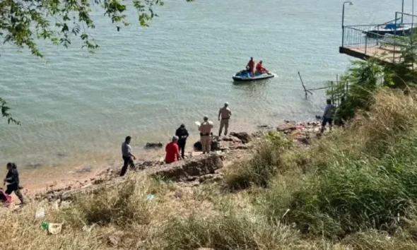 Tragedia en Corrientes: adolescente intentó rescatar su línea atorada en el río y murió ahogado
