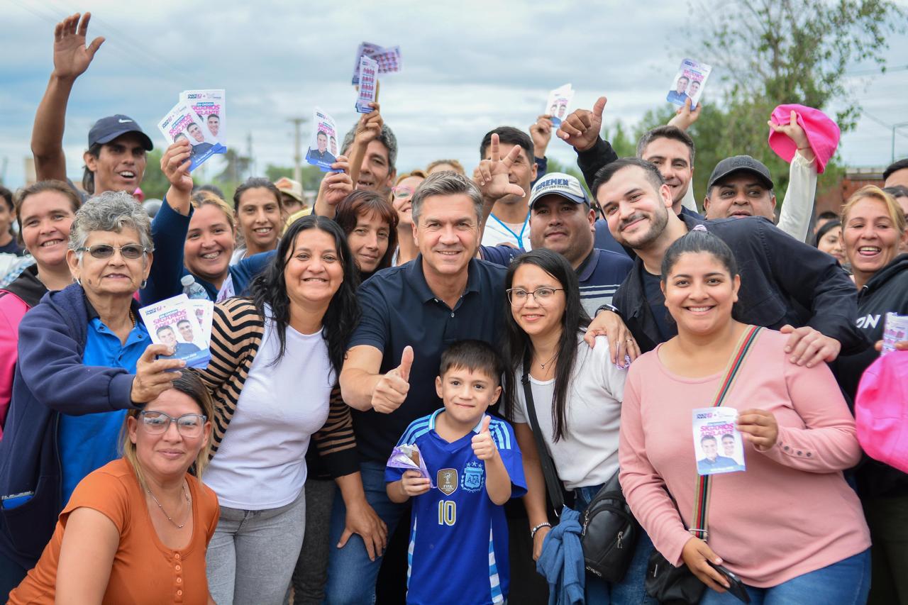 Recorrida de Zdero junto a candidatos a diputados por las casas de Resistencia 53 Recorrida de Zdero junto a candidatos a diputados por las casas de Resistencia