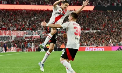 River le ganó a Vélez por 4 a 1 y cerró la zona B como escolta