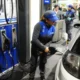 Luego de YPF, otras dos petroleras bajaron los precios de los combustibles 41 Luego de YPF, otras dos petroleras bajaron los precios de los combustibles
