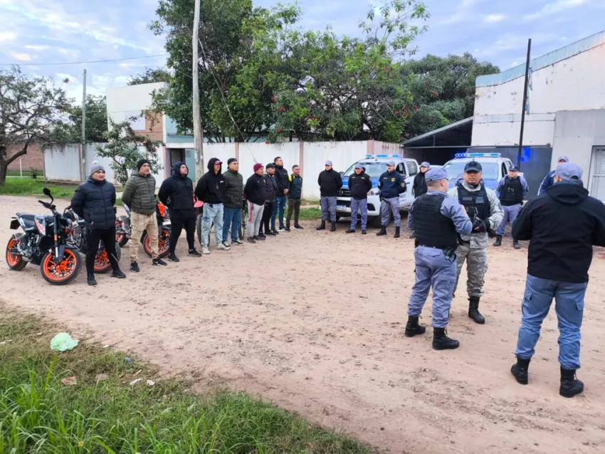Allanamiento en Resistencia termina con un hombre y una mujer detenidos y el secuestro de un arma 38 Allanamiento en Resistencia termina con un hombre y una mujer detenidos y el secuestro de un arma