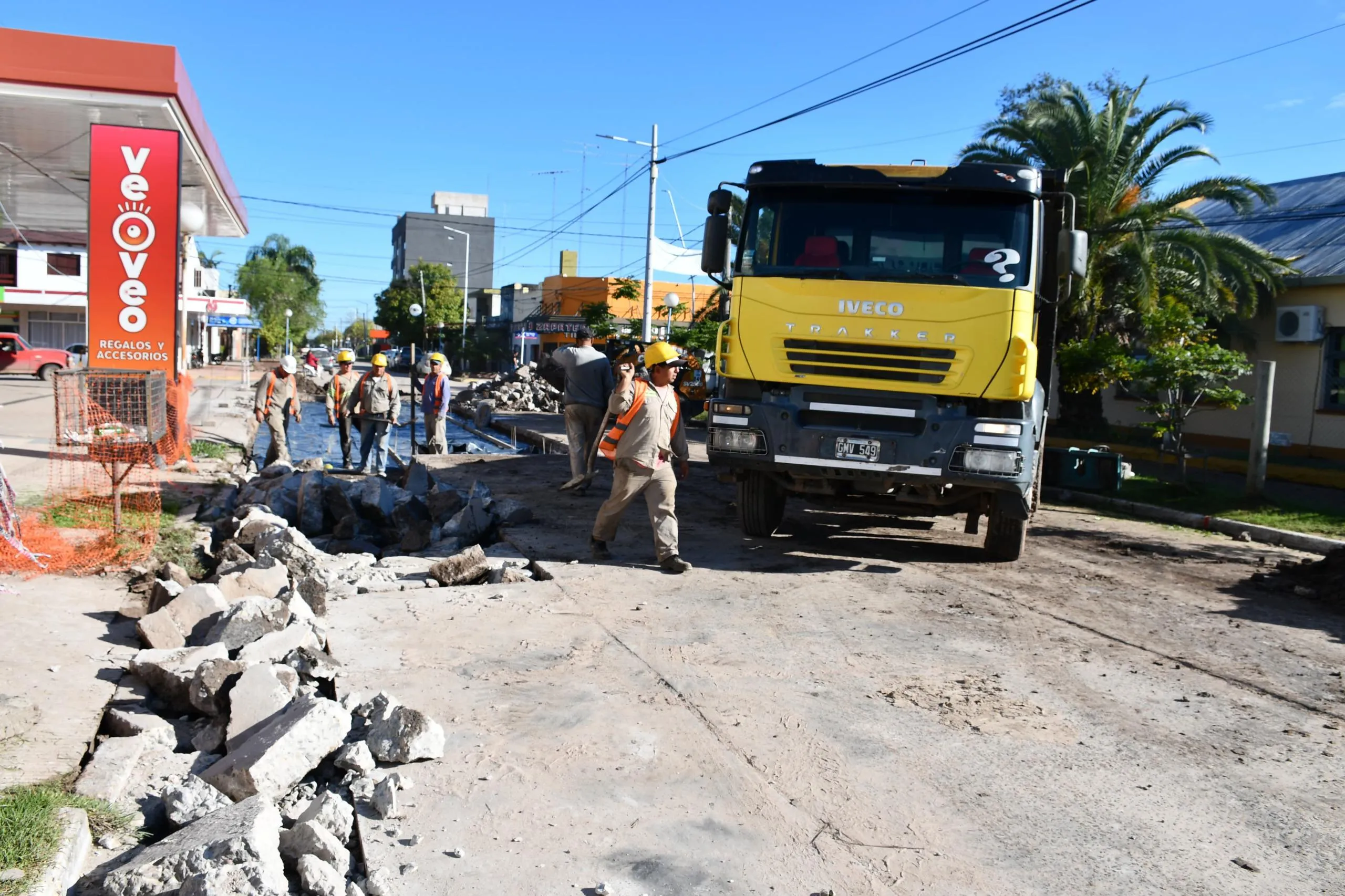 Quitilipi mejora su infraestructura vial con pavimento urbano y bacheo 38 Quitilipi mejora su infraestructura vial con pavimento urbano y bacheo