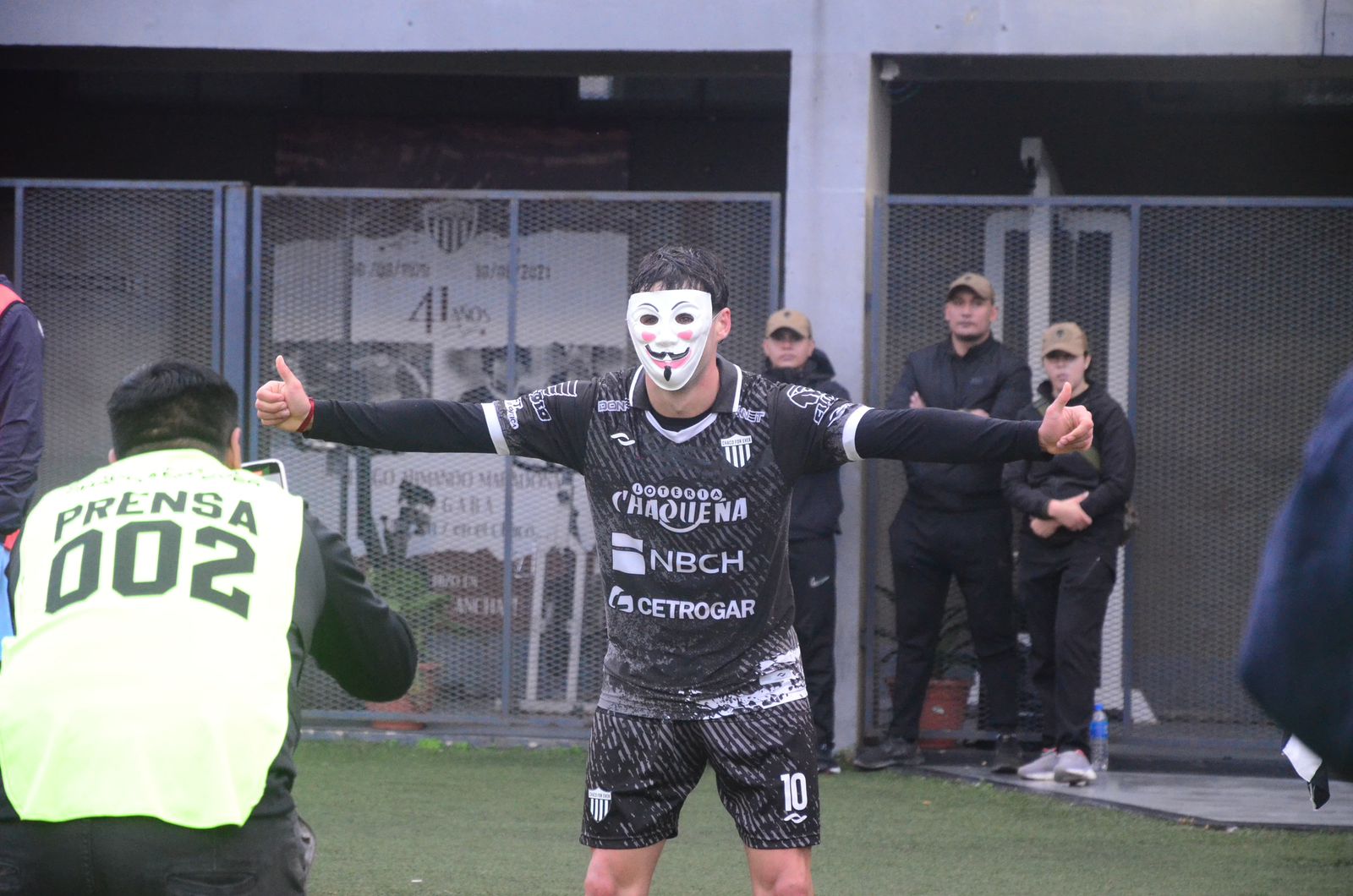 Sigue imparable: For Ever ganó y se prende en la pelea 38