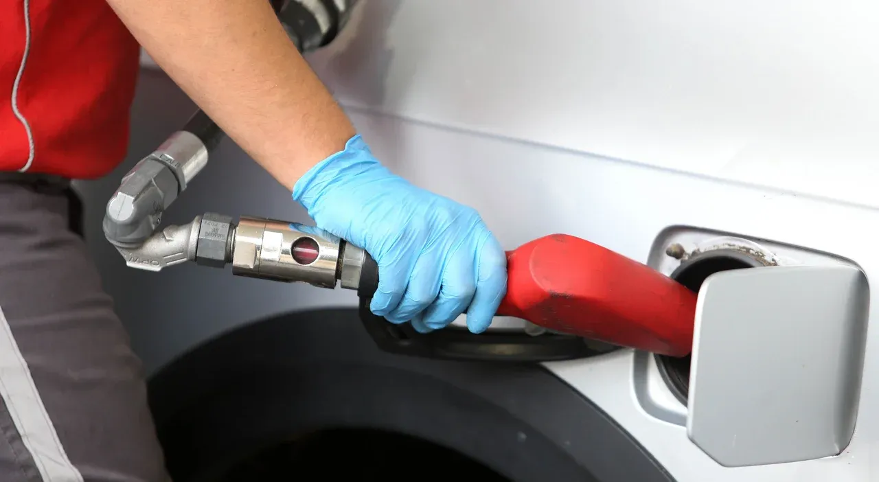 Sube el impuesto a los combustibles y se espera un aumento en naftas y gas oil 36 Sube el impuesto a los combustibles y se espera un aumento en naftas y gas oil