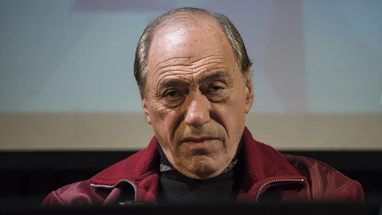 Zaffaroni calificó como “un día gorilazo” la condena a Cristina: "Es víctima de un régimen de no derecho" 36 Zaffaroni calificó como “un día gorilazo” la condena a Cristina: "Es víctima de un régimen de no derecho"