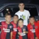 Polémica en Rosario: Newell’s sancionó a seis chicos de las infantiles tras fotografiarse con una figura de Central 48 Polémica en Rosario: Newell’s sancionó a seis chicos de las infantiles tras fotografiarse con una figura de Central
