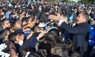Zdero destacó el valor del respeto al tomar la promesa a 2.000 estudiantes: “No hay sueños imposibles”