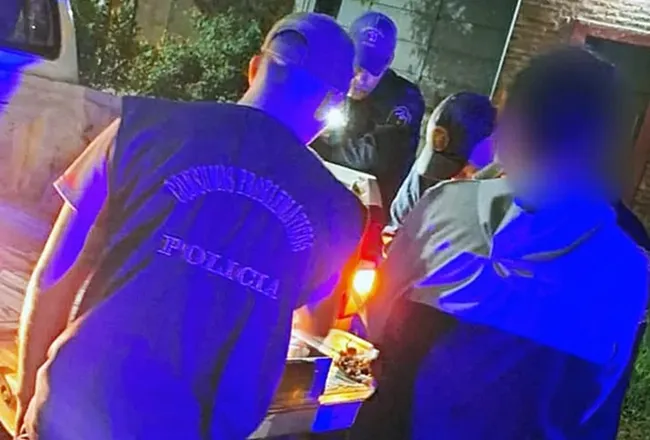 Resistencia: 10 allanamientos para desbaratar banda que robaba criptomonedas mediante tortura 38 Resistencia: 10 allanamientos para desbaratar banda que robaba criptomonedas mediante tortura
