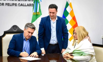 Zdero firmó la escritura que transfiere el Parque de la Democracia a Resistencia