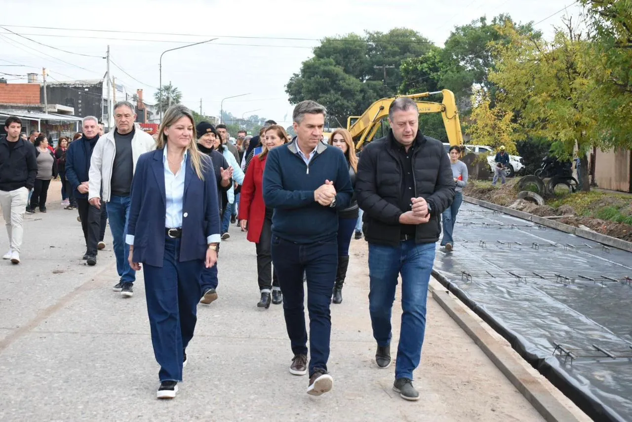 Meiriño: “Gracias a las obras en la Av. 9 de Julio, los resistencianos pueden circular con normalidad pese a las lluvias” 36 Meiriño: “Gracias a las obras en la Av. 9 de Julio, los resistencianos pueden circular con normalidad pese a las lluvias”