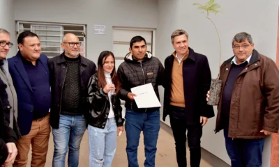 Zdero entregó viviendas y encabezó el acto central por el 76° aniversario de Chorotis