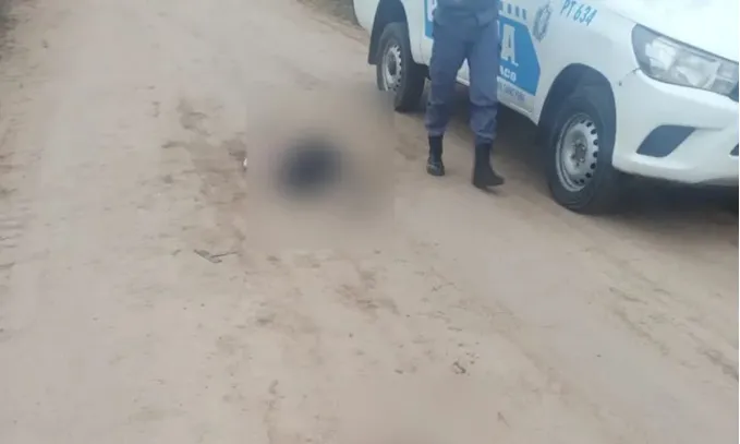 Hallaron a una mujer muerta sobre Ruta N° 95 con un disparo de arma de fuego