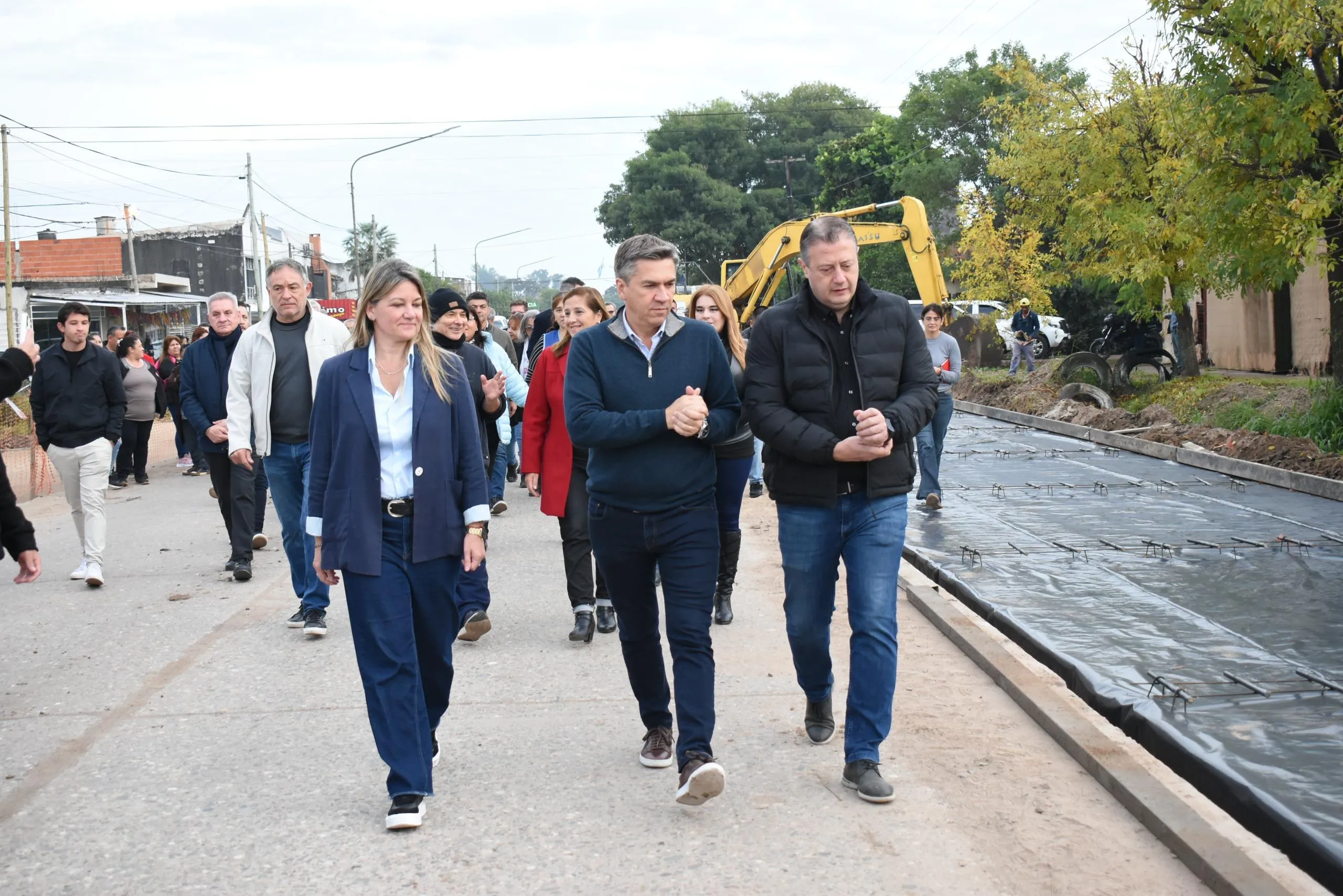 Zdero recorrió las obras de repavimentación en la Avenida 9 de Julio 38 Zdero recorrió las obras de repavimentación en la Avenida 9 de Julio