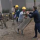 Zdero constató el avance de obras de pavimento en Villa Altabe junto a vecinos y funcionarios