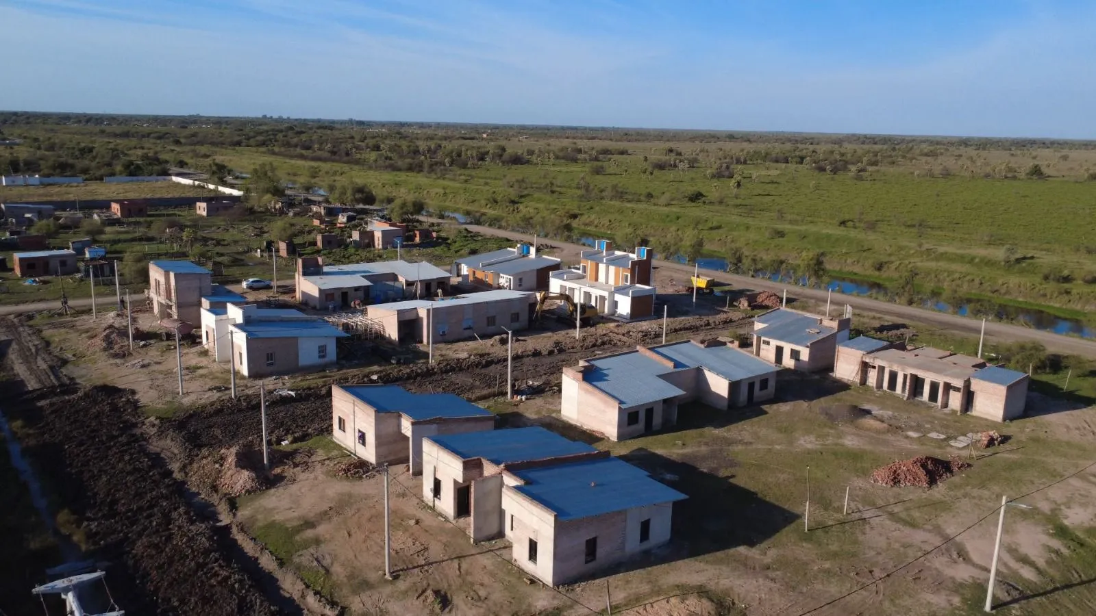 El Gobierno reactivó obras en la Chacra 214 y avanza en la finalización de viviendas abandonadas