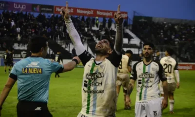 For Ever festejó su cumple con un 2 a 1 ante Almirante Brown
