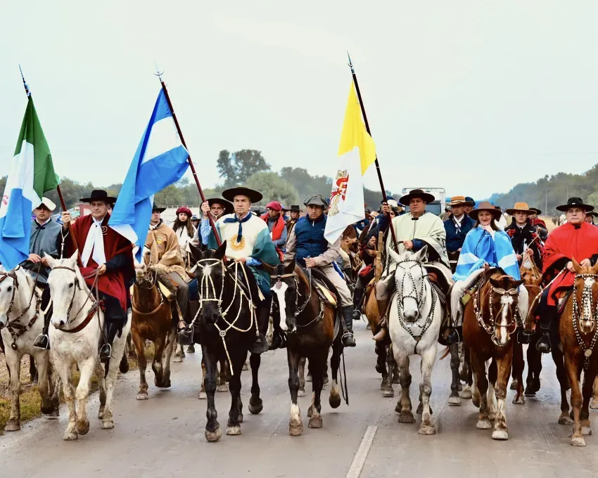 Zdero en el final de la Cabalgata de la Fe: "Que bendiga el camino de la provincia" 38 Zdero en el final de la Cabalgata de la Fe: "Que bendiga el camino de la provincia"