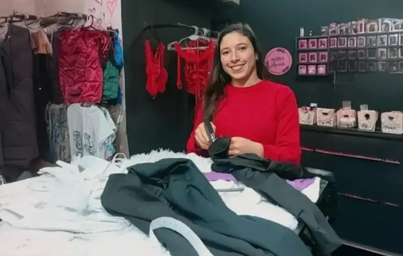Femicidio de Érica Romero: sus compañeras de la lencería la despidieron con un mensaje en redes 40 Femicidio de Érica Almirón: sus compañeras de la lencería la despidieron con un mensaje en redes