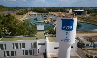El Gobierno anunció que puso en marcha el proceso para privatizar AySA