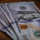 El dólar oficial sube $25 y alcanza por primera vez los $1285