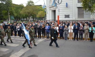 Resistencia homenajeó a la Patria en el 9 de Julio con izamiento, desfile y Tedéum