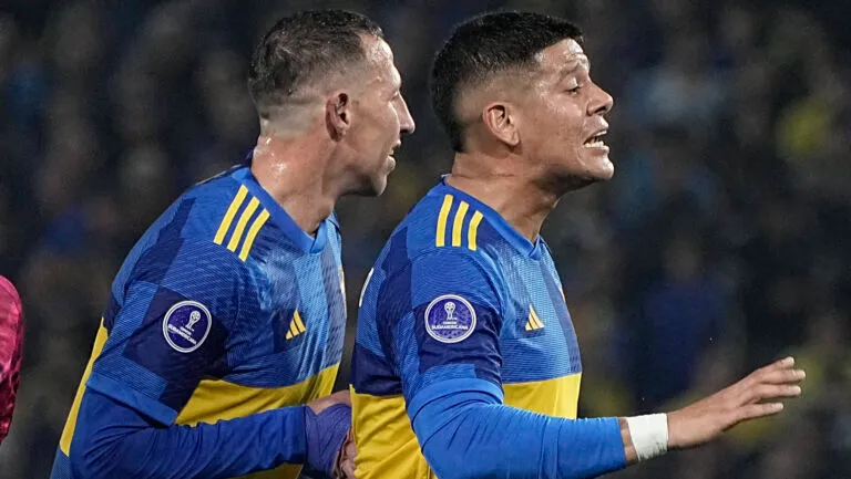 Sigue el escándalo en Boca: Rojo, Lema y Saracchi, apartados del plantel 36 Sigue el escándalo en Boca: Rojo, Lema y Saracchi, apartados del plantel