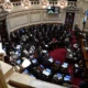 El Senado sancionó las leyes jubilatorias, la reactivación de la moratoria y la emergencia en discapacidad 48 El Senado aprobó el aumento del bono jubilatorio, la recomposición del 7,2% y la extensión de la moratoria