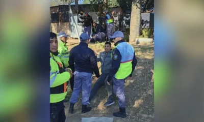 Andaban sin casco, en contramano y agredieron a un inspector frente al Domo del Centenario