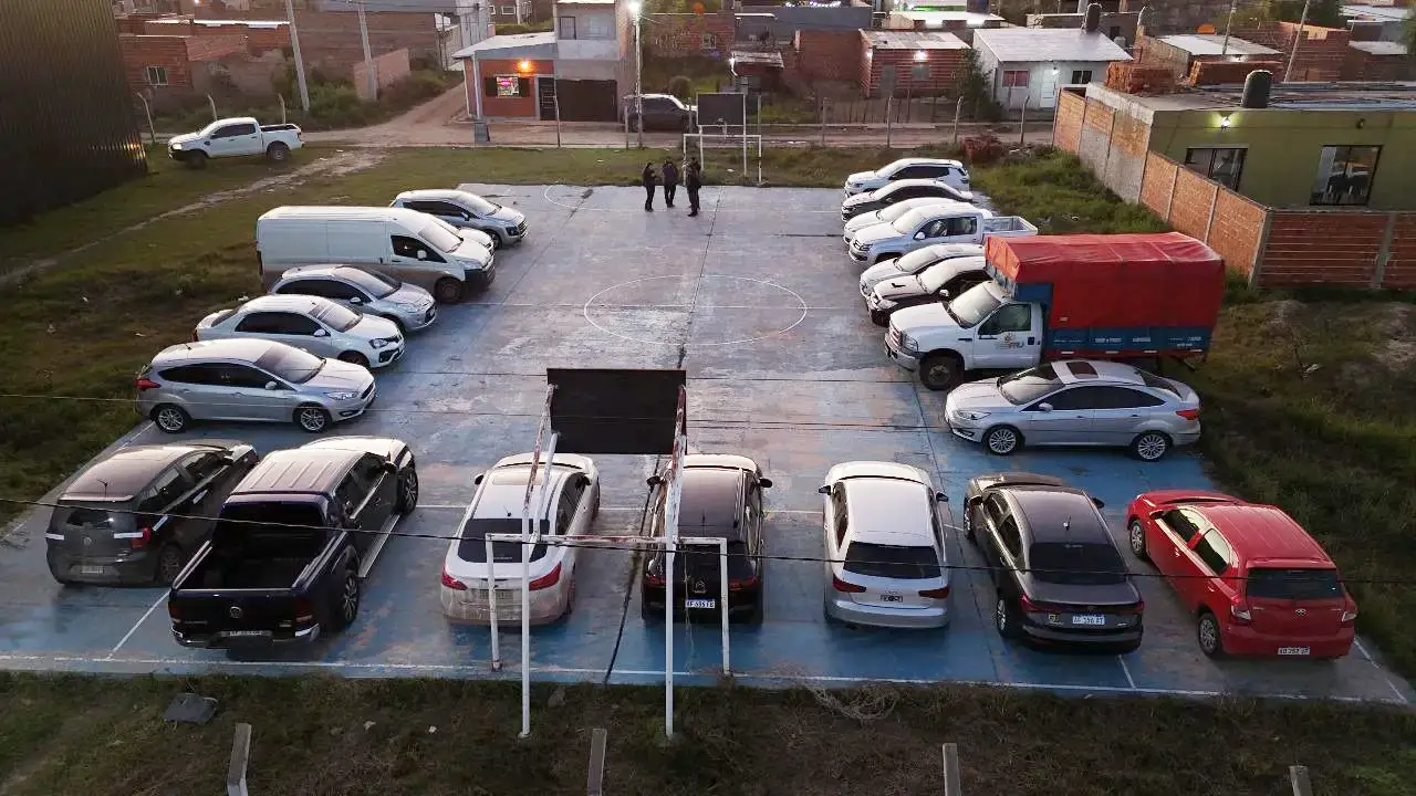 Incautaron $67 millones, 23 vehículos y un yate en nueve allanamientos por lavado de dinero