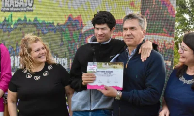 Zdero entregó certificados y herramientas a 62 egresados del curso de jardinería en el Parque de la Democracia