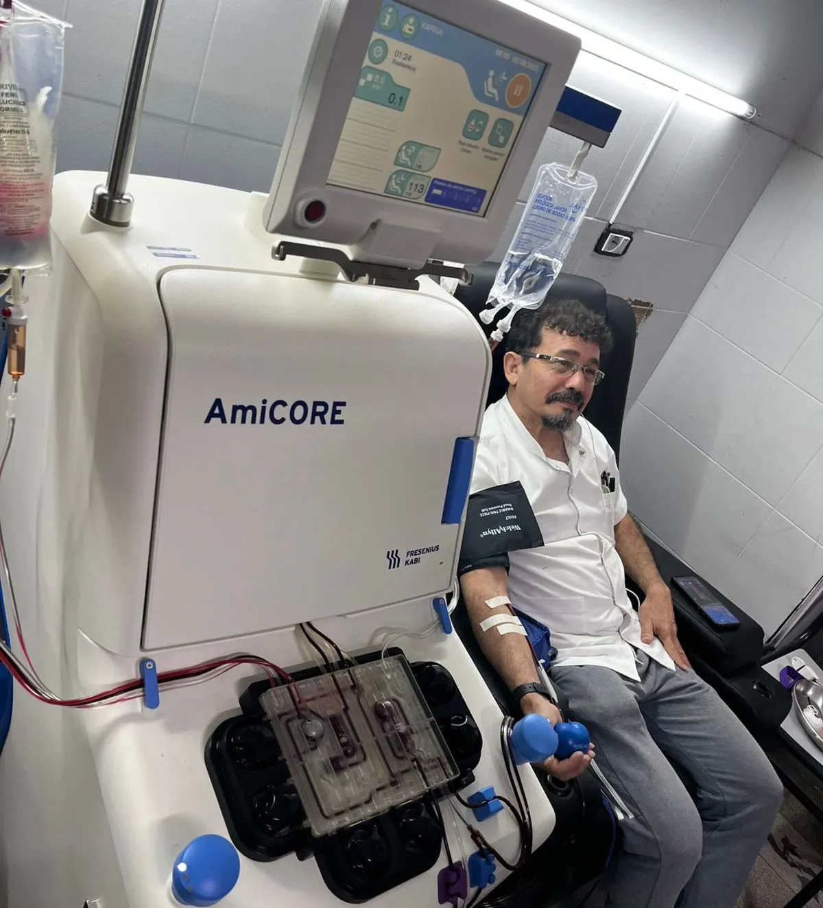 Realizaron la primera colecta de plaquetas con el nuevo equipo de Plaquetoféresis 36 Realizaron la primera colecta de plaquetas con el nuevo equipo de Plaquetoféresis