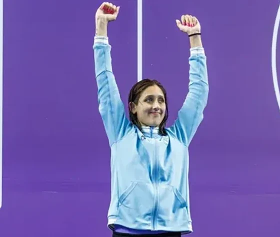 Agostina Hein hizo historia consagrándose campeona del mundo junior en 400 metros combinados