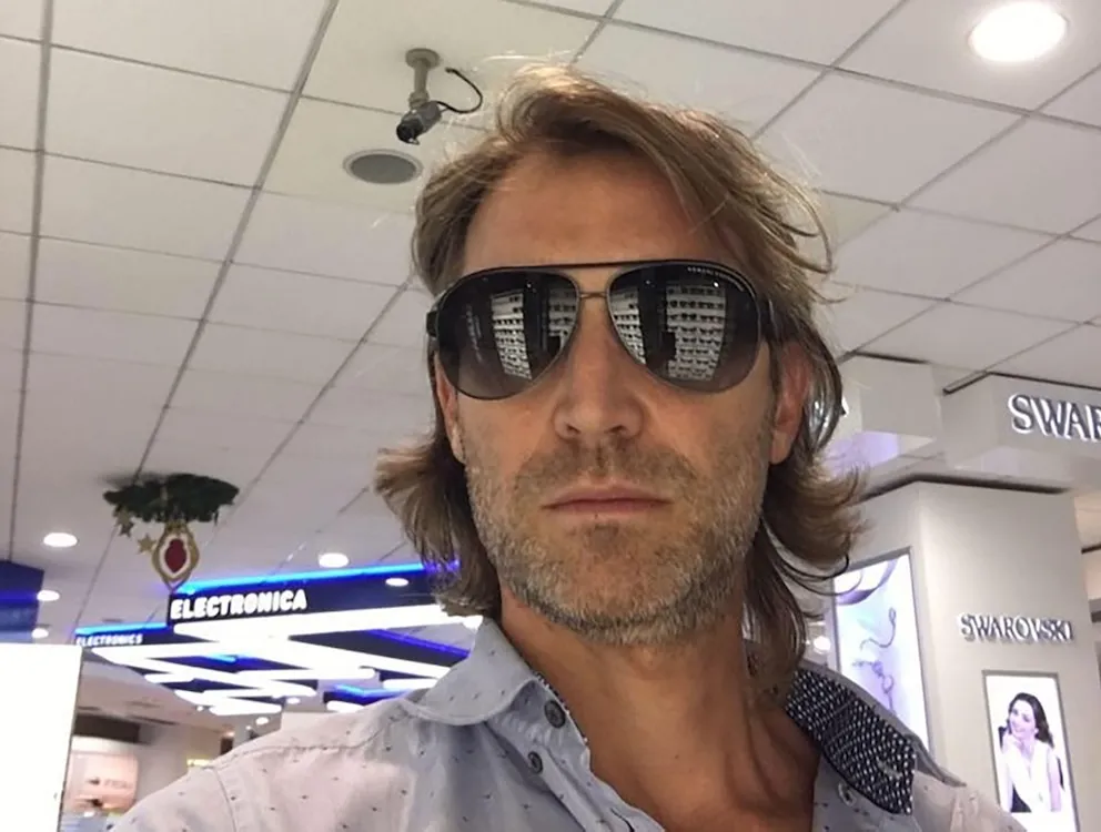 Coimas en discapacidad: se presentó en la Justicia Jonathan Kovalivker, directivo de la droguería Suizo Argentina 36 Coimas en discapacidad: se presentó en la Justicia Jonathan Kovalivker, directivo de la droguería Suizo Argentina