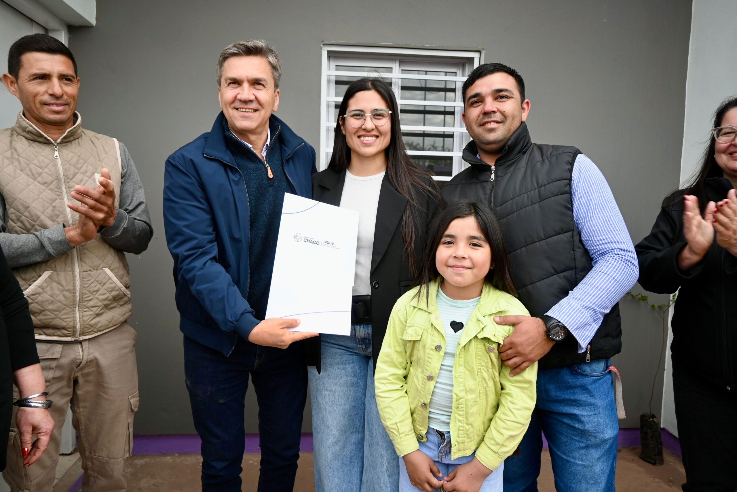 Zdero entregó viviendas a familias de Taco Pozo 36 Zdero entregó viviendas a familias de Taco Pozo