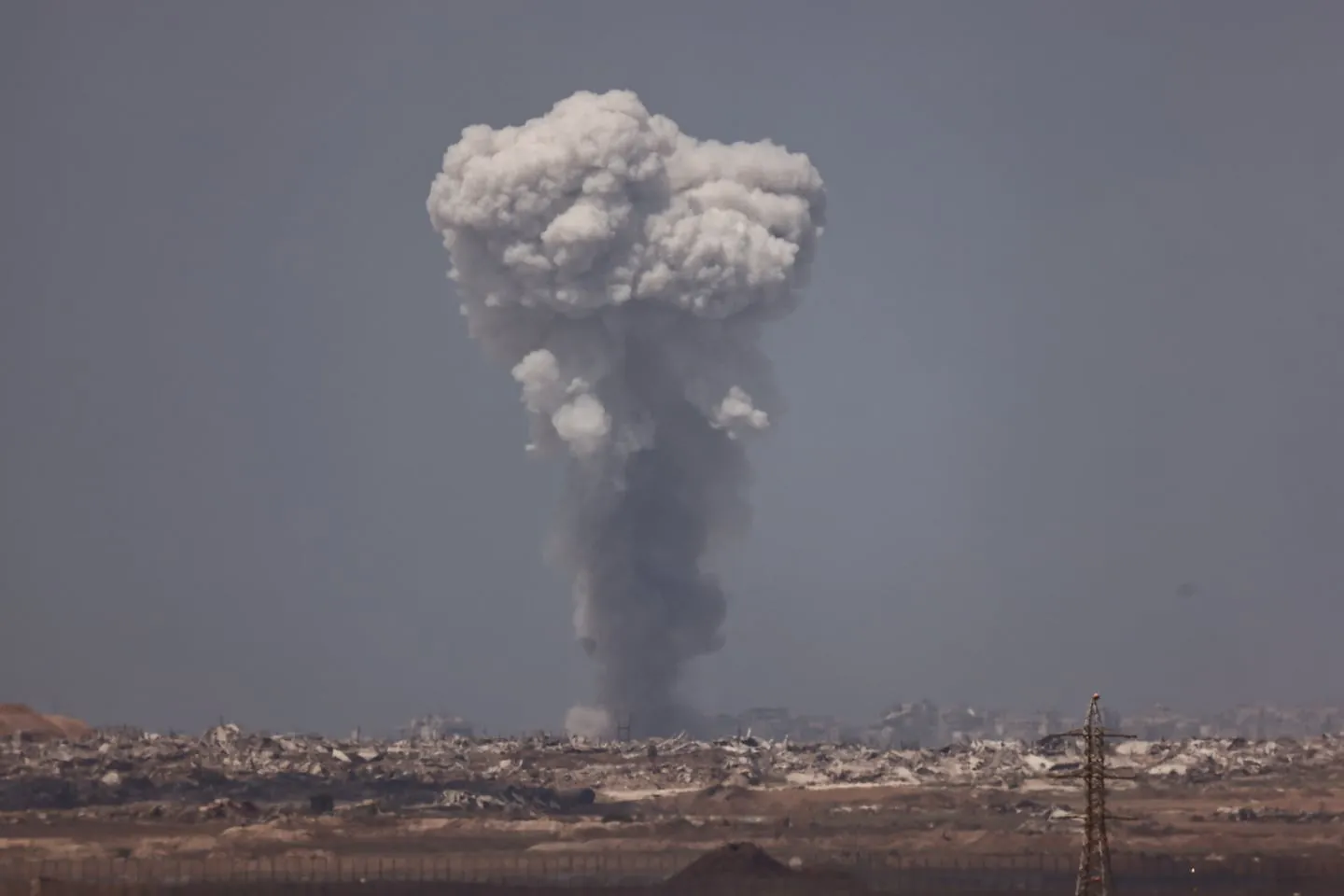 Israel bombardeó un hospital en Gaza: hay al menos 20 muertos, cinco de ellos periodistas