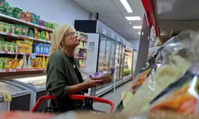 Inflación: según consultoras, el salto del dólar en julio hizo que los alimentos suban un 3,1% en agosto