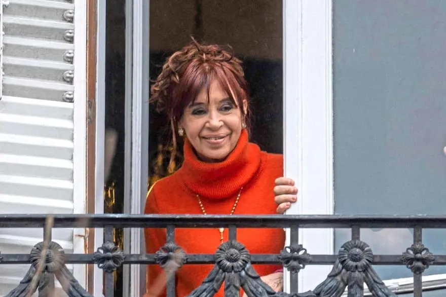 Cristina Kirchner no quiere pagar lo que dispuso la Justicia y convocan a una audiencia para definir el monto 36 Cristina Kirchner no quiere pagar lo que dispuso la Justicia y convocan a una audiencia para definir el monto