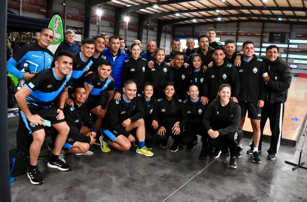 Árbitros del NEA realizaron pruebas físicas en el Jaime Zapata para el torneo Regional Amateur