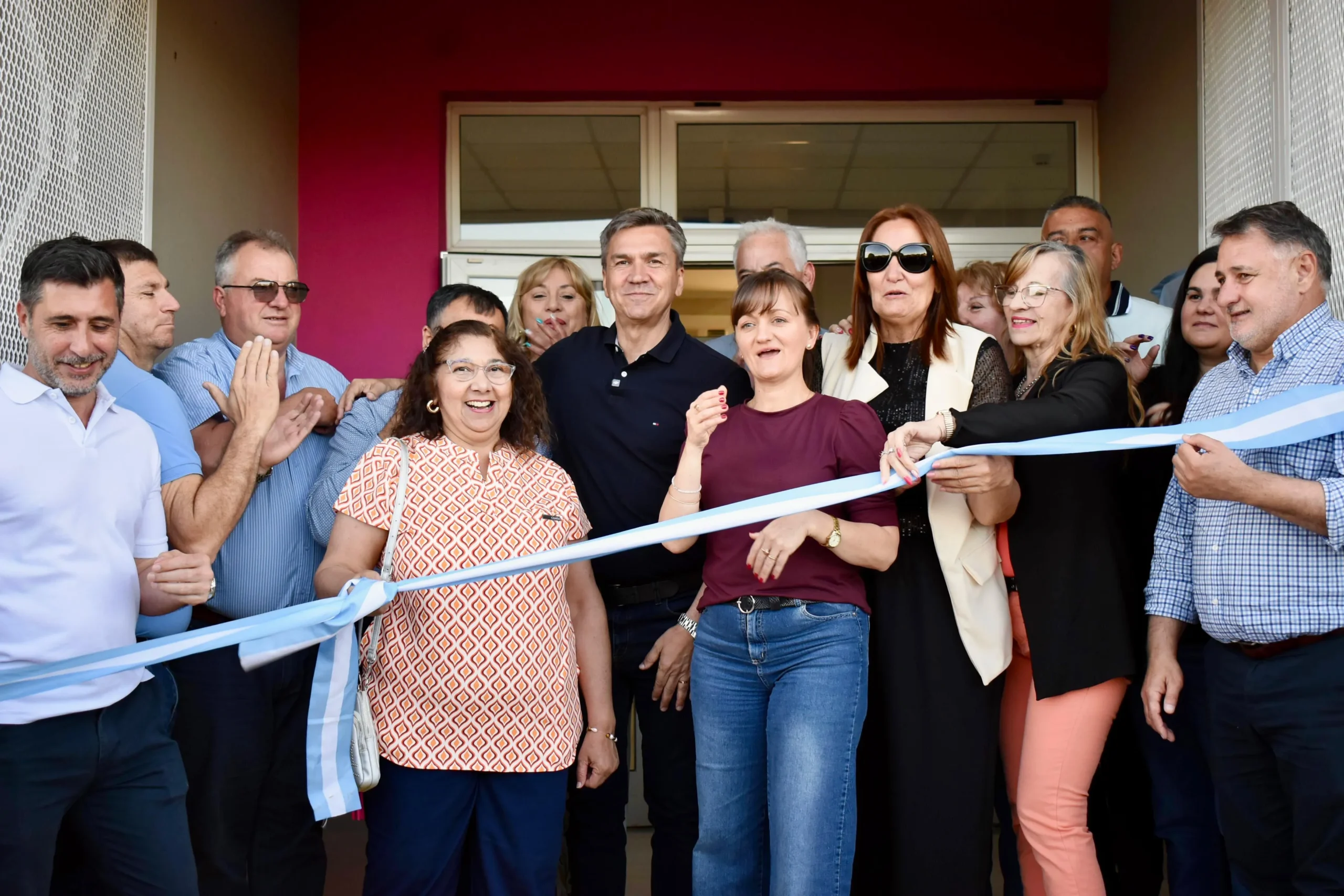 Zdero inauguró el nuevo centro de salud del barrio Sarmiento en Castelli