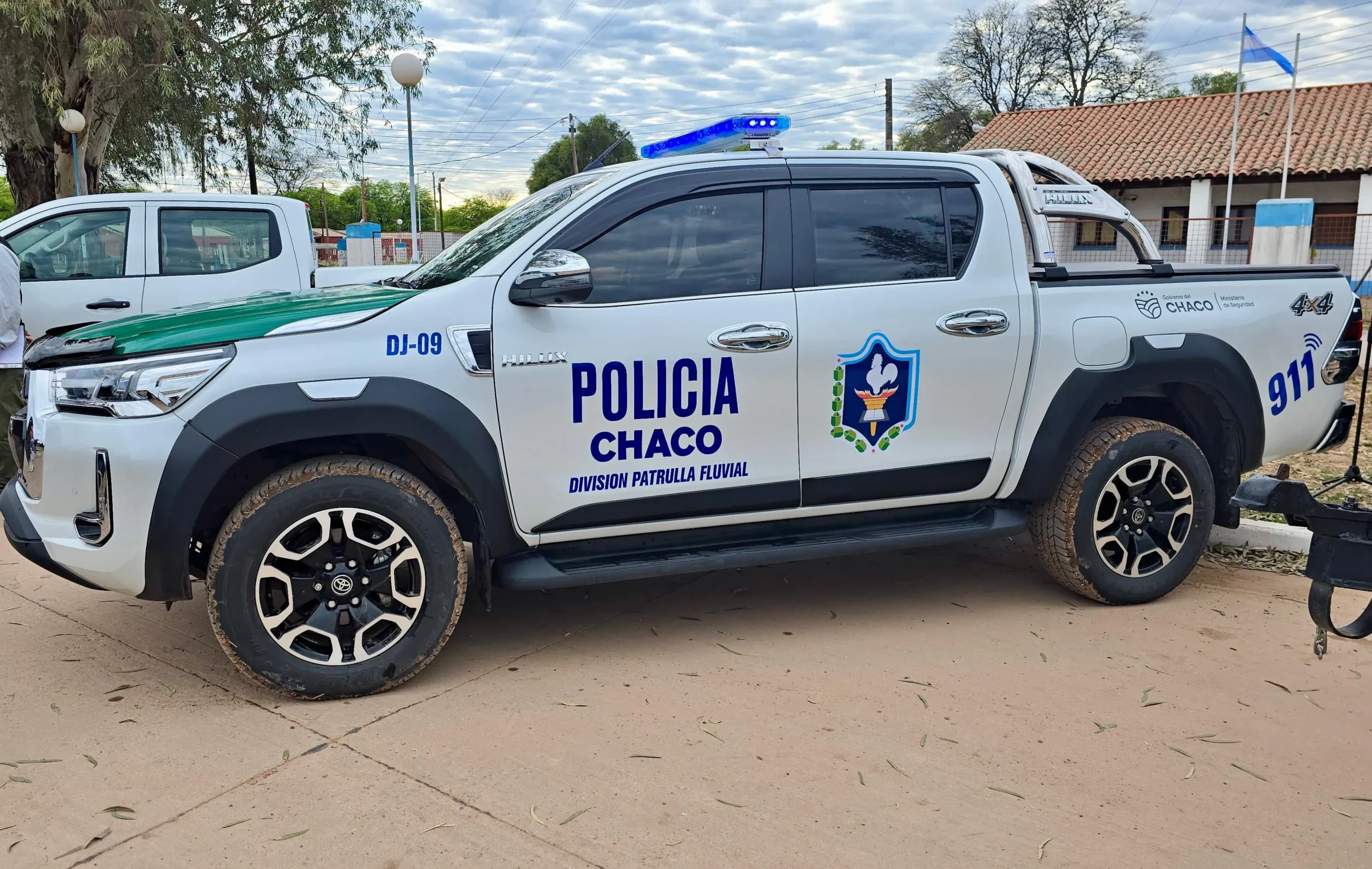 Fuerte Esperanza recibió patrulleros y una lancha para reforzar la seguridad en El Impenetrable