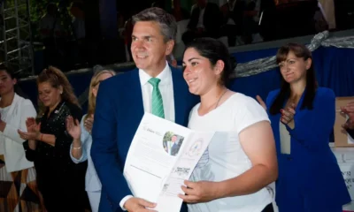 Entrega de títulos, obras y equipamiento en el aniversario de Charata