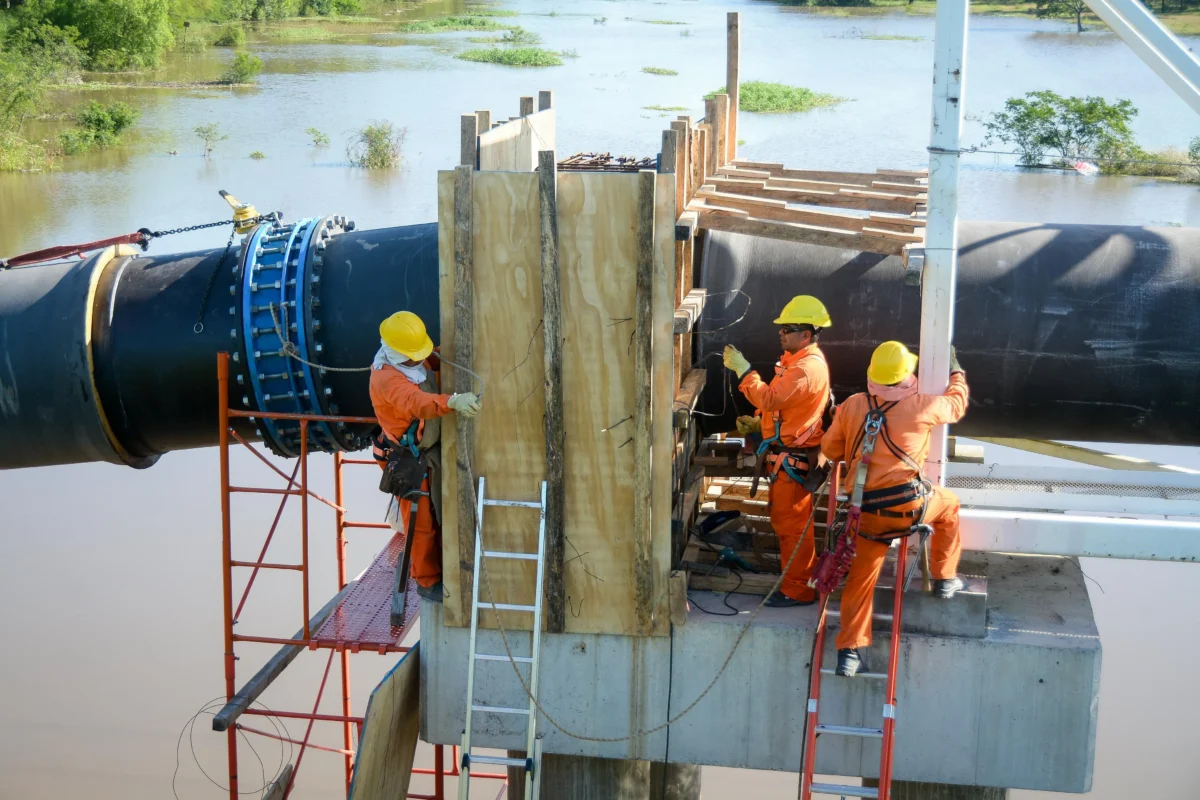 El acueducto está en marcha: avanzan las obras hídricas en Chaco 36 El acueducto está en marcha: avanzan las obras hídricas en Chaco