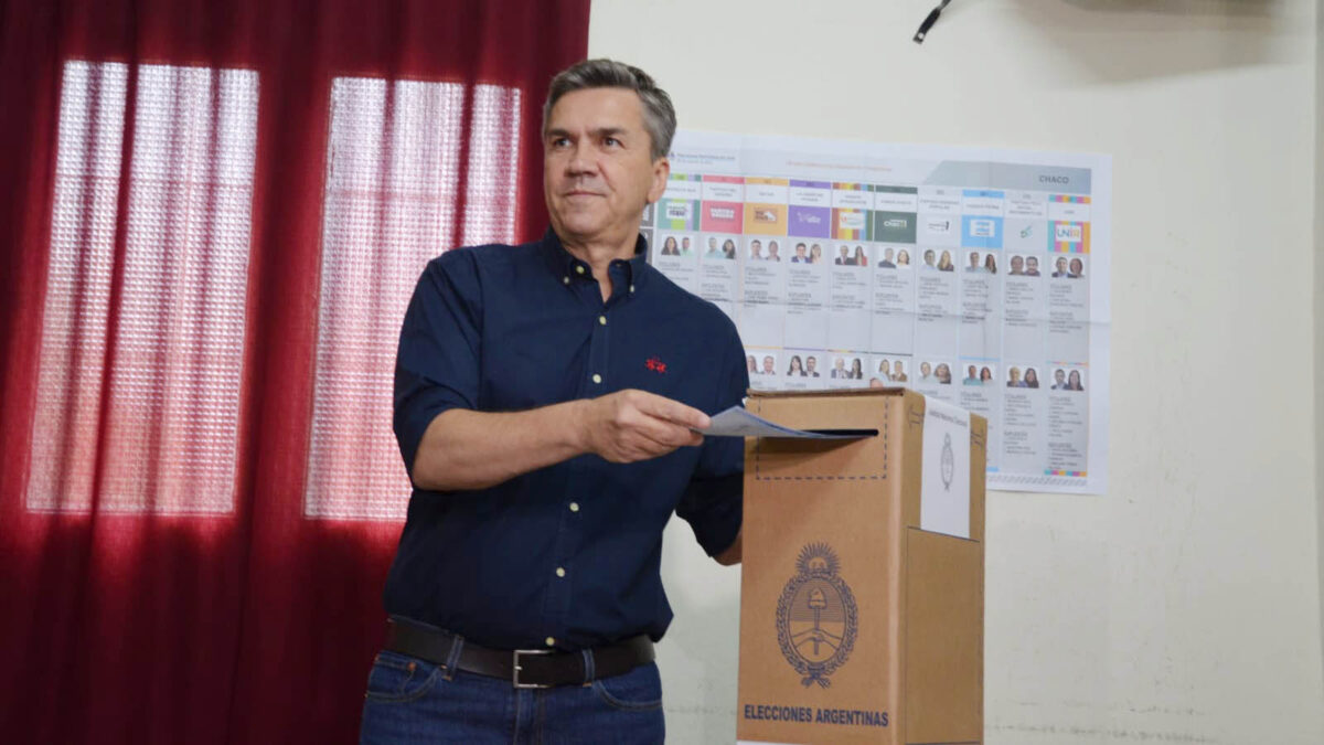 Leandro Zdero: "Que los chaqueño se se acerquen a votar para que nadie lo haga por ellos" 38 Leandro Zdero: "Que los chaqueño se se acerquen a votar para que nadie lo haga por ellos"