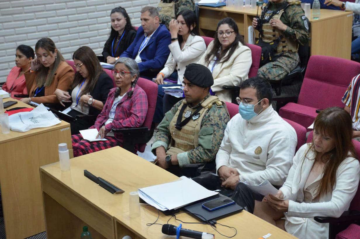 Inició el juicio por el femicidio de Cecilia Stryzowski 38 Inició el juicio por el femicidio de Cecilia Stryzowski. Foto Abel Araujo para Diario Primera Línea