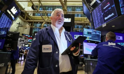 El riesgo país supera los 1200 puntos: qué pasa con el dólar y las acciones argentinas en Wall Street