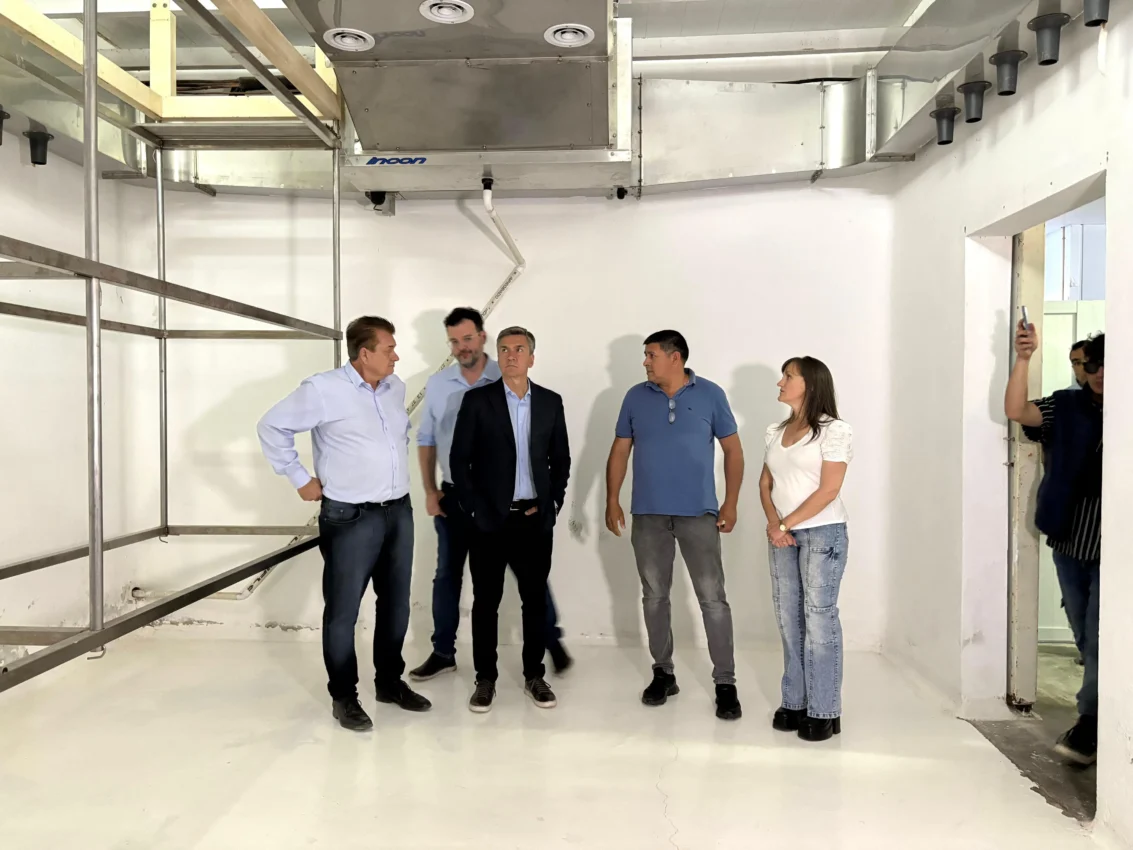 Zdero reactivó la fábrica de chacinados en Hermoso Campo con articulación público-privada