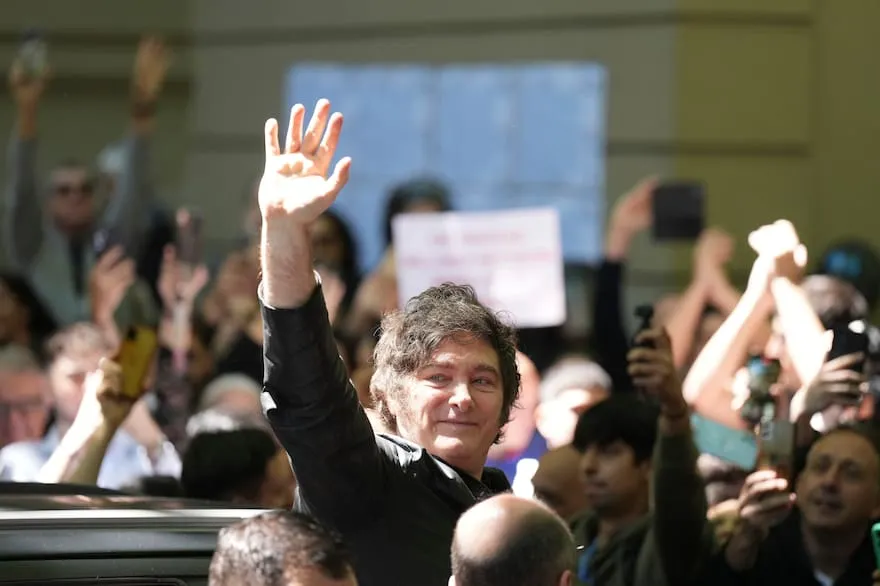 El Gobierno se impone por 40,84% en todo el país y está cerca de ganar la provincia de Buenos Aires 36 El Gobierno se impone por 40,84% en todo el país y está cerca de ganar la provincia de Buenos Aires