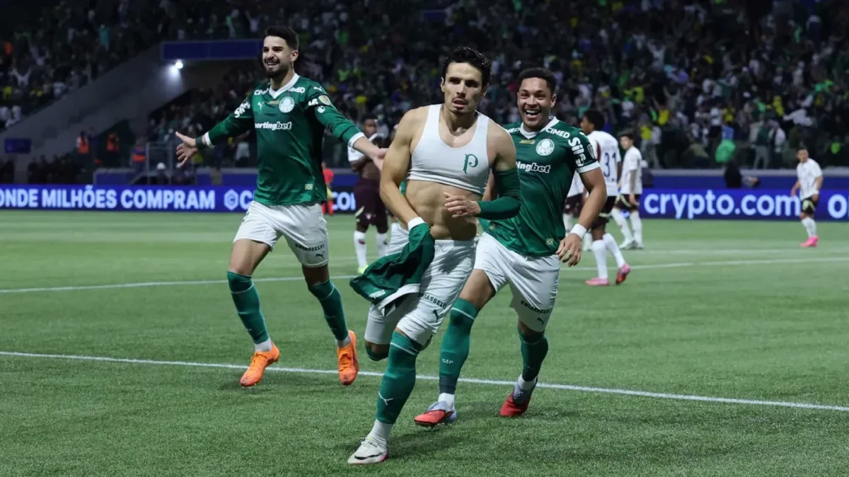 Palmeiras concretó una remontada histórica ante Liga de Quito y se metió en la final de la Copa Libertadores 38 Palmeiras concretó una remontada histórica ante Liga de Quito y se metió en la final de la Copa Libertadores
