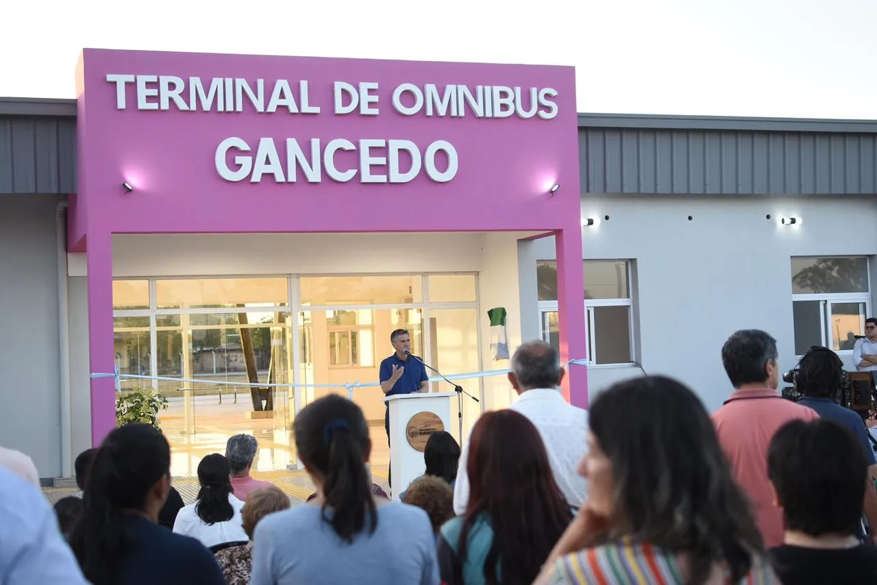 Gancedo: El gobernador Zdero inauguró la nueva terminal de ómnibus 38 Gancedo: El gobernador Zdero inauguró la nueva terminal de ómnibus